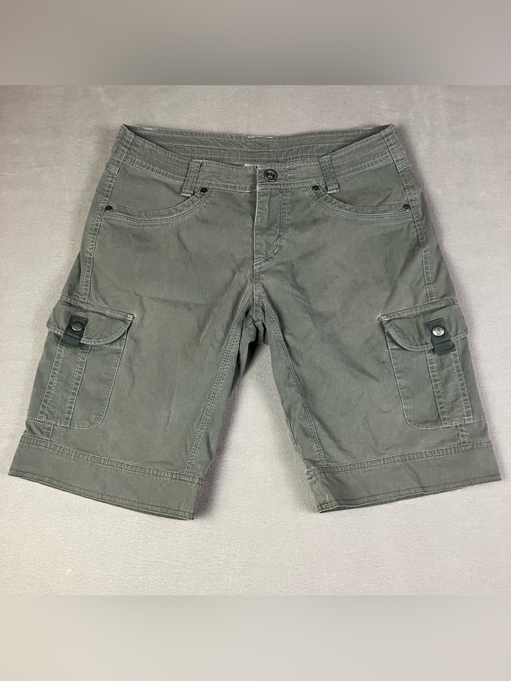 Kuhl Women’s Size 6 Splash Hiking Cargo Shorts Gray Gorpcore Outdoor. In good co